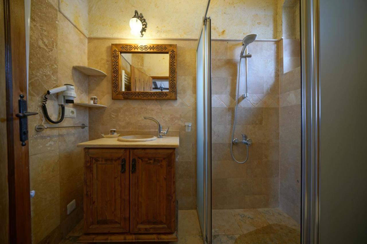 Vista Cave Hotel 2*