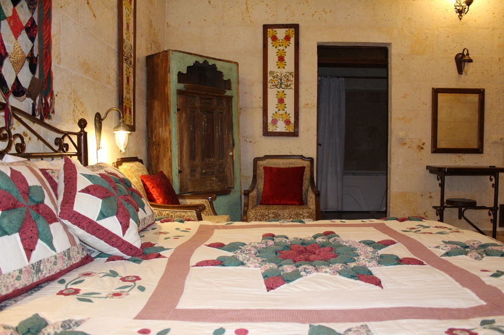 Vista Cave Hotel 2*